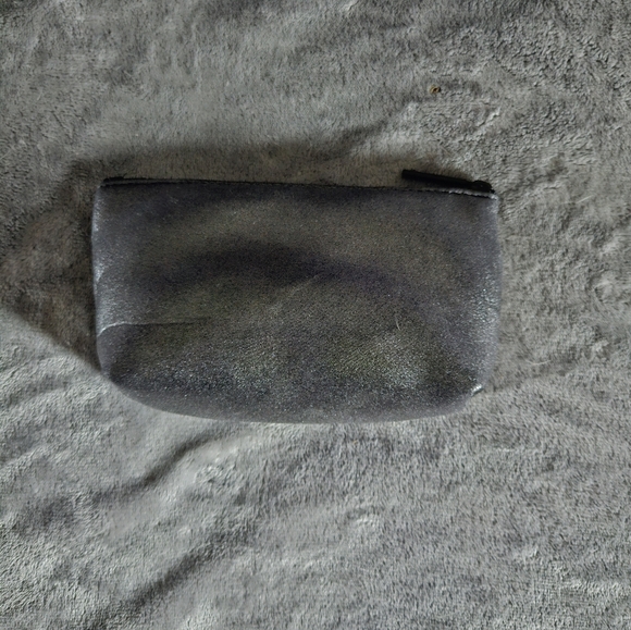 New Mac cosmetic bag - Picture 7 of 7